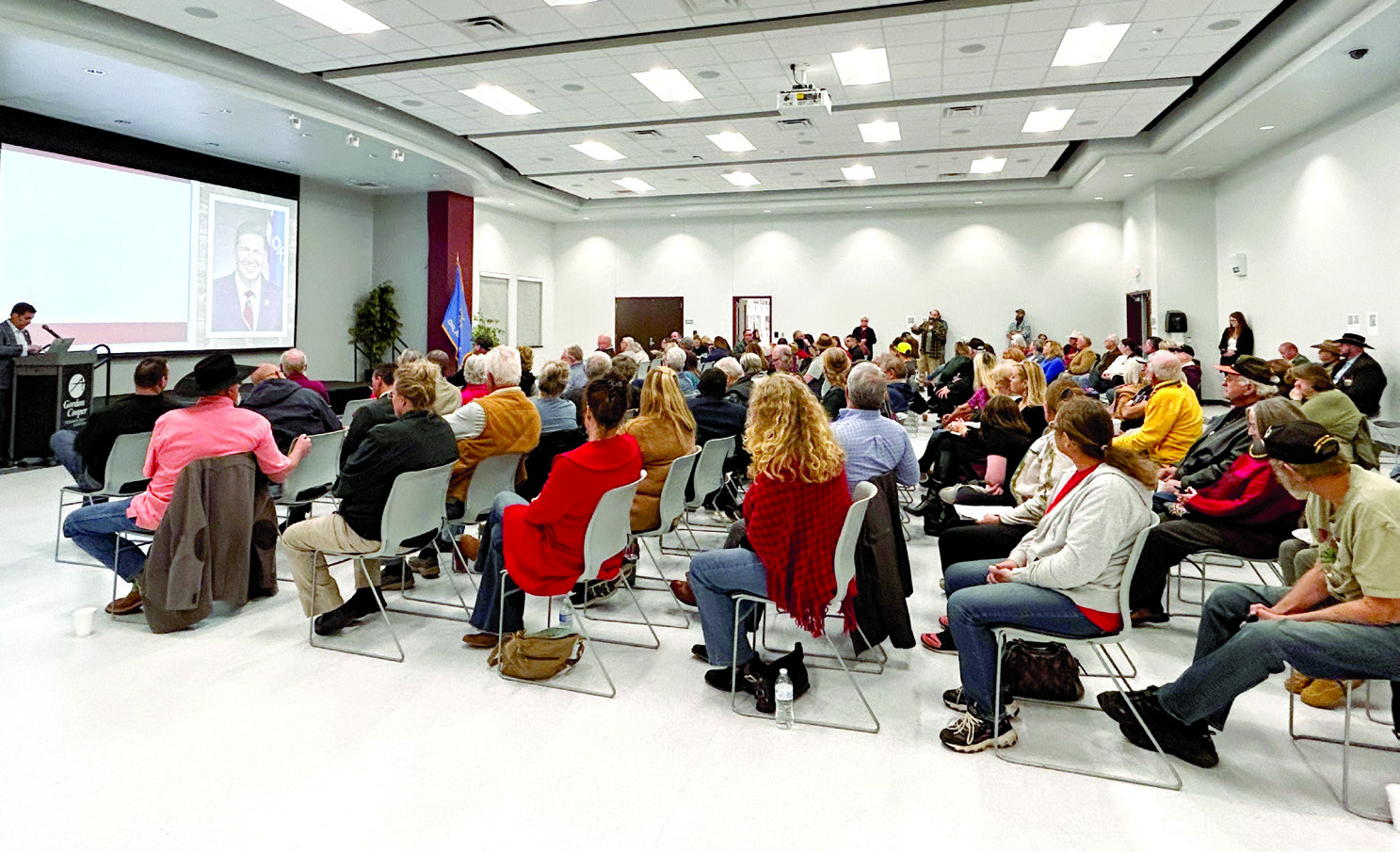 A crowd of citizens joined Sen. Shane Jett for the Town Hall Meeting to discuss issues and work towards a solution for the homeless situation in Shawnee and possibly other communities. Countywide &amp; Sun/ Suzie Campbell