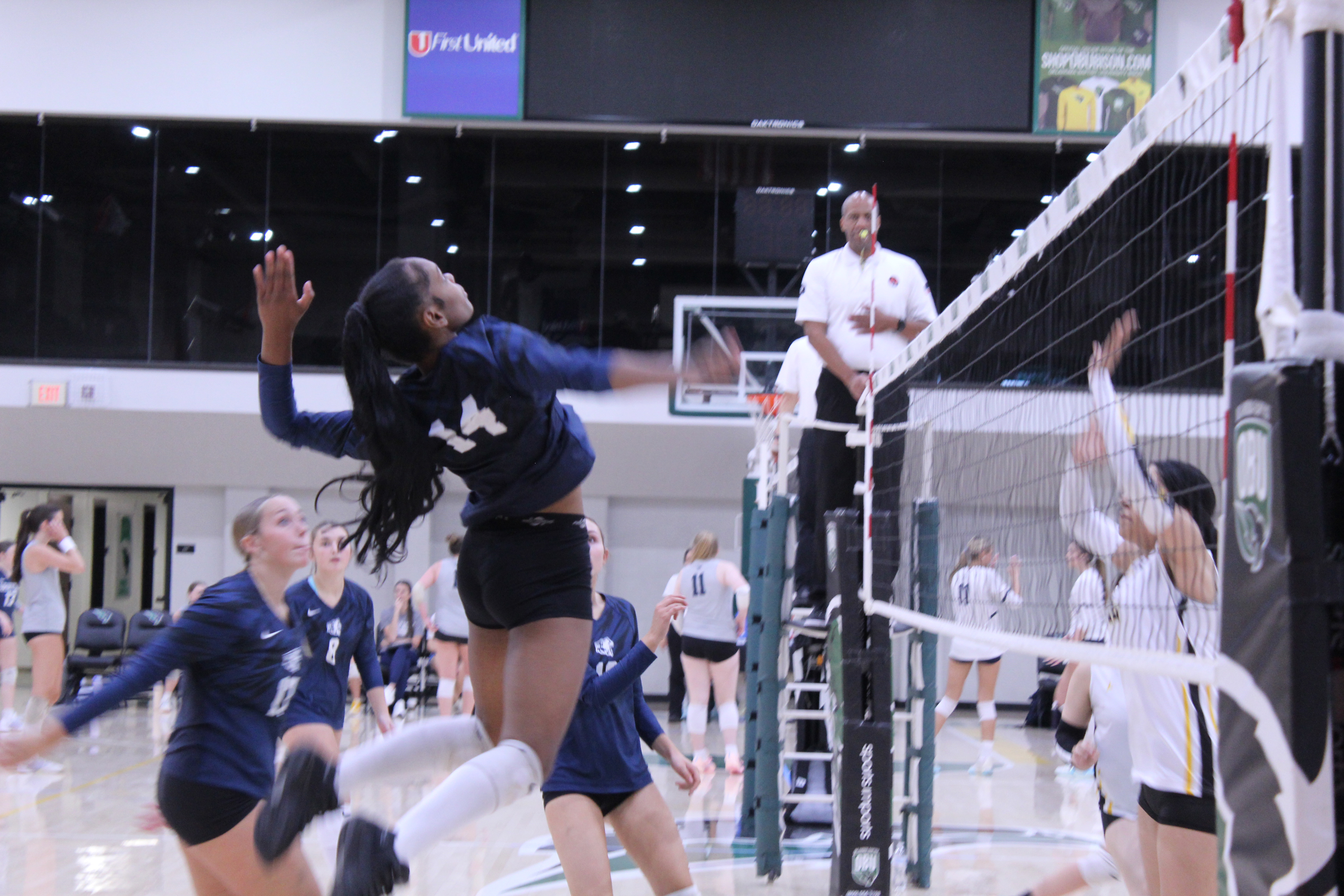 Shawnee senior JaNya Bruner prepares to make an attack during the Shawnee Volleyball Invitational match against Santa Fe South at OBU on Sept. 18. The Lady Wolves won that match, 2-0, as well as the match against Sapulpa, 2-0, but lost to Altus, 0-2, on the same day. On Sept. 19, they fell to Cascia Hall and again to Altus, 0-2 both matches. Photos by Natasha Dunagan, Countywide & Sun