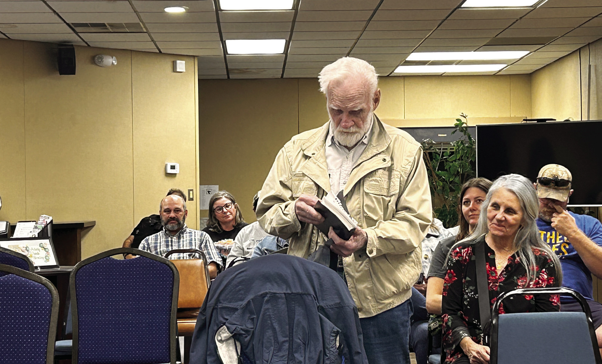 Dr. Joe Taron shared his vision of a new Ag Facility at Bethel Public Schools. After answering a few question, the board approved Taron exploring funding options. Countywide &amp; Sun/Suzie Campbell
