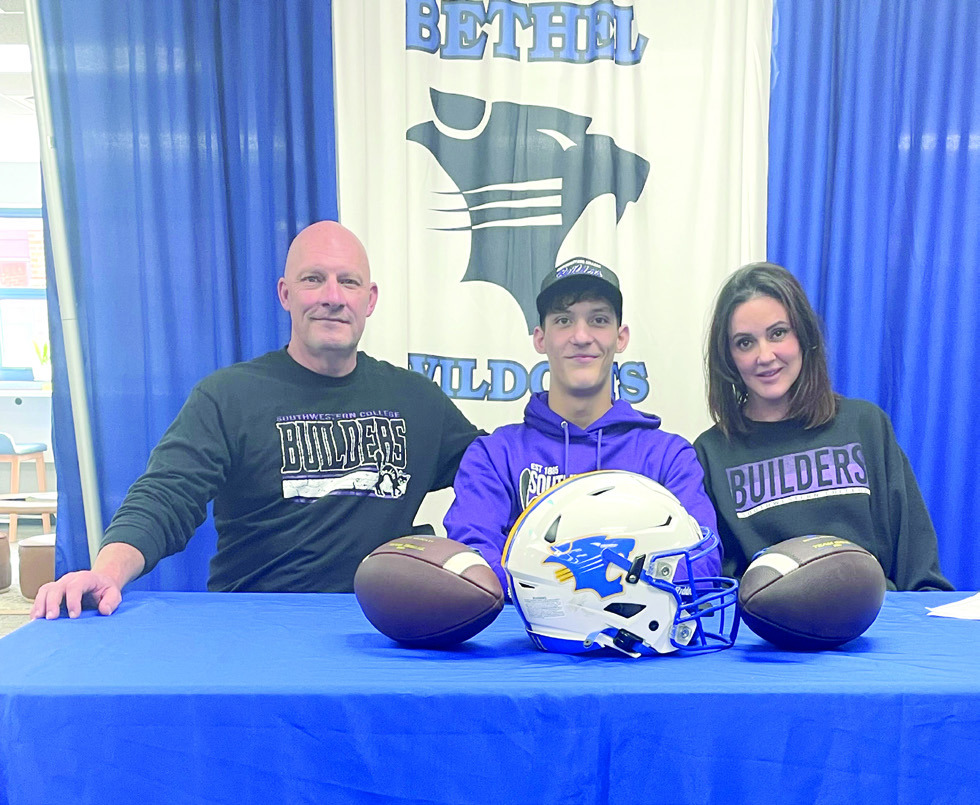 Reagan Curry Signs With Southwestern College