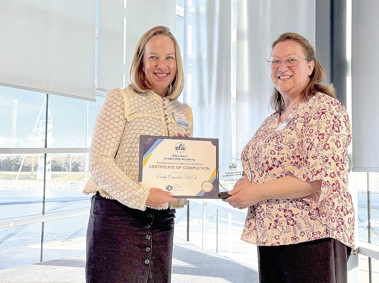 Seminole State College STEM Division Chair Emily Carpenter (left) recently completed the University of Central Oklahoma’s Educator’s Leadership Academy. Dr. Elizabeth Albright (right), Chair of the School of Education and Behavioral Sciences at Langston University and ELA Advisor, presented Carpenter with a certificate of completion. Photo provided by SSC