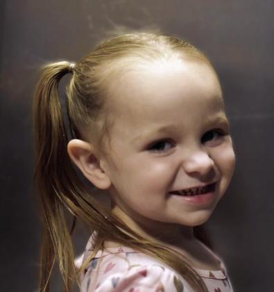 Tiny: Sandie Rose