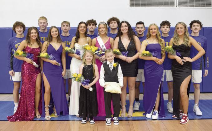 Bethel's Homecoming Queen Brooklyn Duff poses with her court. Back row: Maddox Davis, Austin Brown, Jake Stephenson, RJ Morris, Cale Duncan, Bray Bussell, Darius Cheatham, Kevin Thornburg Royalty: Freshman Attendant, Bailey Tucker; Junior Attendant, Paityn Seiger; Sr. Candidate, Casey Brock; Queen, Brooklyn Duff; ‘23 Queen, Hannah Davidson; Sr. Candidate, Marlee Affentranger; Sophomore Attendant Lexi Tucker. Front Row: Bethel first graders: JJ Jennings and Wyatt Fitzgerald. Countywide &amp; Sun/Julie Talton
