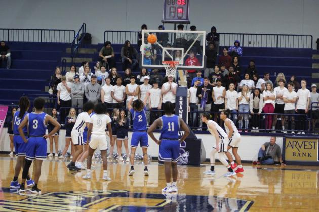 Shawnee Loud Crowd