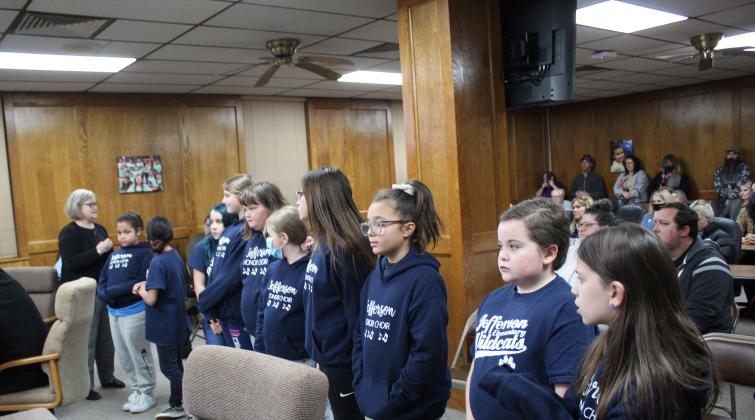 Shawnee Music Teacher Thresa Swadley introduces the Jefferson Honor Choir.