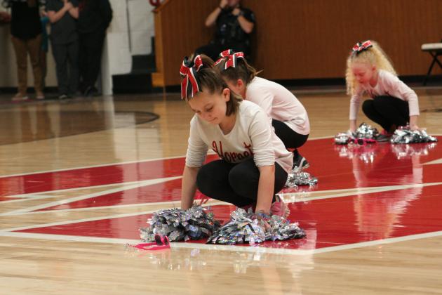 Macomb Little Cheerleaders