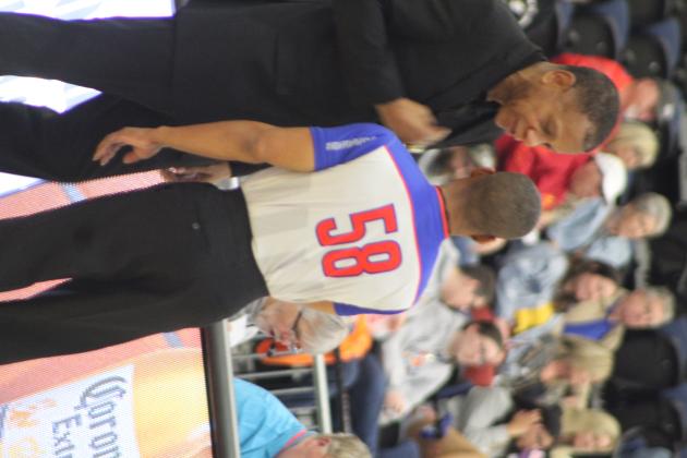 Coach Derrick Rowland