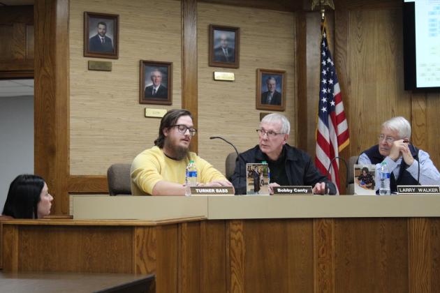 Board member Turner Bass asks questions about the Esports course.