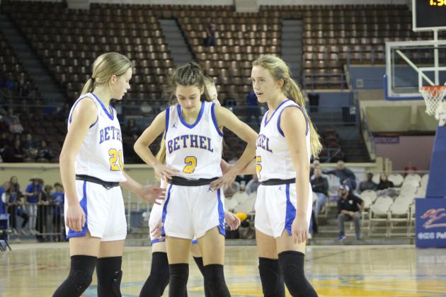 Josie Megehee, Baylee Tapley, Brooklyn Duff