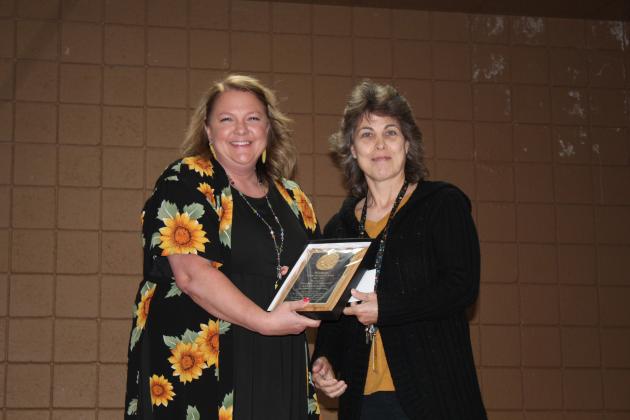 Sarah Flowers, Annette Azlin