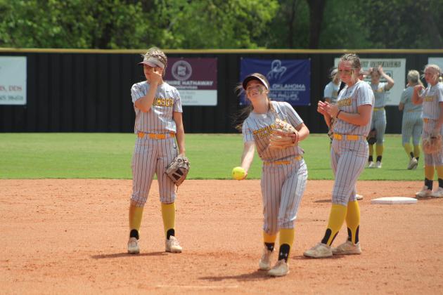 Katelyn Fleming, Jessi Hull, Samantha Schweighardt