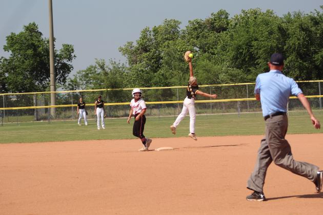 Lady Savages Win at 5A State Quarterfinals