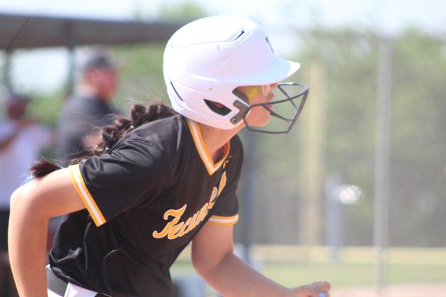Lady Savages Win at 5A State Quarterfinals
