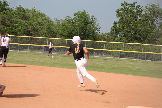 Lady Savages Win at 5A State Quarterfinals