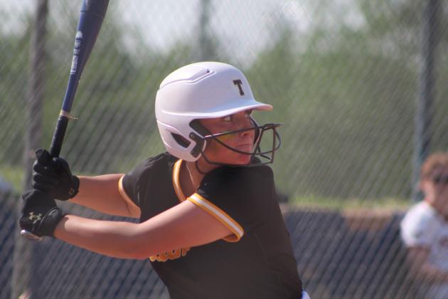 Lady Savages Win at 5A State Quarterfinals