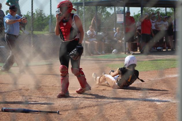 Lady Savages Win at 5A State Quarterfinals