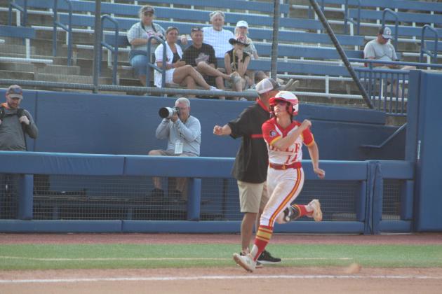 Dale Lady Pirates Are Class 4A Slow-Pitch Runners-Up