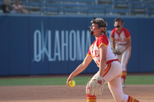 Dale Lady Pirates Are Class 4A Slow-Pitch Runners-Up