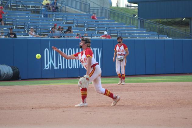 Dale Lady Pirates Are Class 4A Slow-Pitch Runners-Up