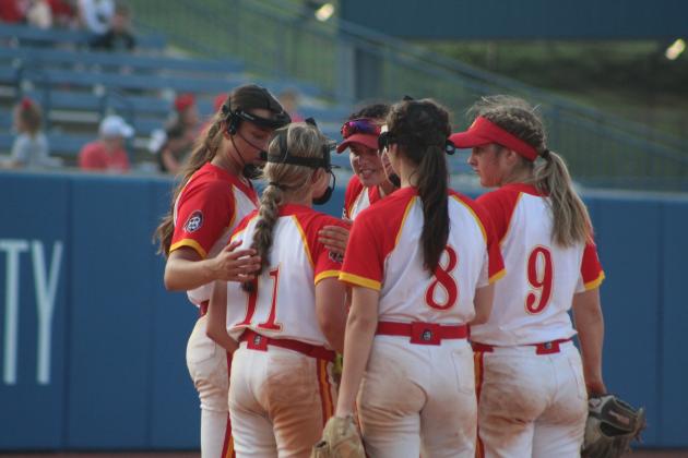 Dale Lady Pirates Are Class 4A Slow-Pitch Runners-Up