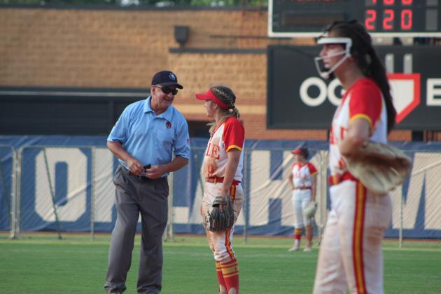 Dale Lady Pirates Are Class 4A Slow-Pitch Runners-Up