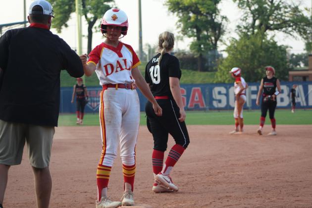 Dale Lady Pirates Are Class 4A Slow-Pitch Runners-Up