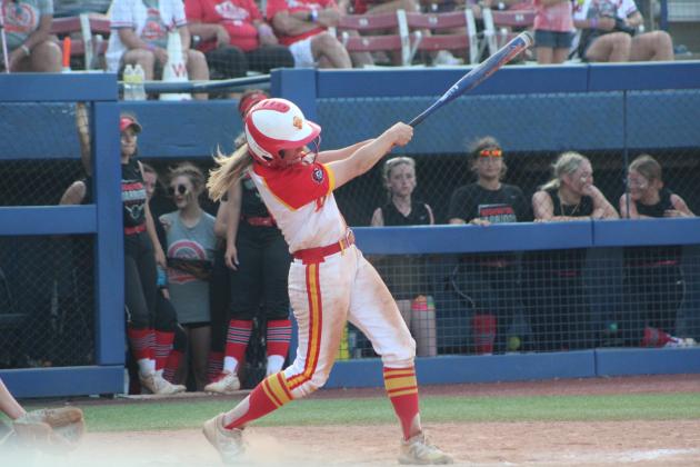 Dale Lady Pirates Are Class 4A Slow-Pitch Runners-Up