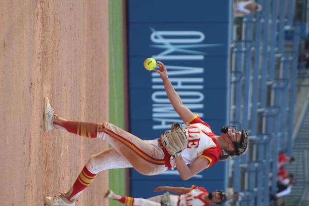 Dale Lady Pirates Are Class 4A Slow-Pitch Runners-Up