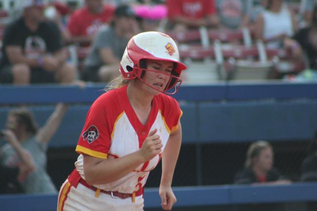Dale Lady Pirates Are Class 4A Slow-Pitch Runners-Up