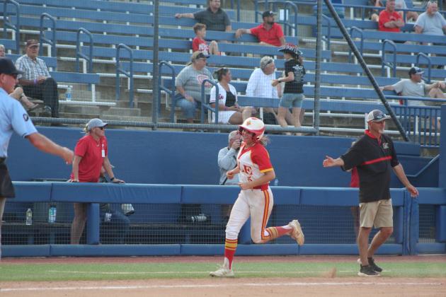 Dale Lady Pirates Are Class 4A Slow-Pitch Runners-Up
