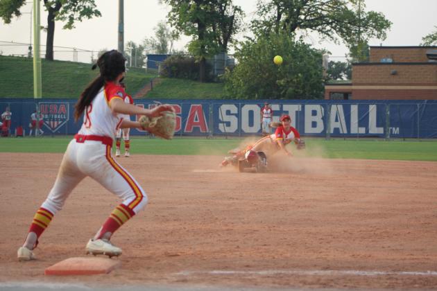 Dale Lady Pirates Are Class 4A Slow-Pitch Runners-Up