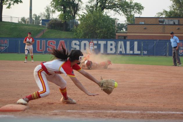 Dale Lady Pirates Are Class 4A Slow-Pitch Runners-Up