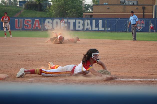Dale Lady Pirates Are Class 4A Slow-Pitch Runners-Up