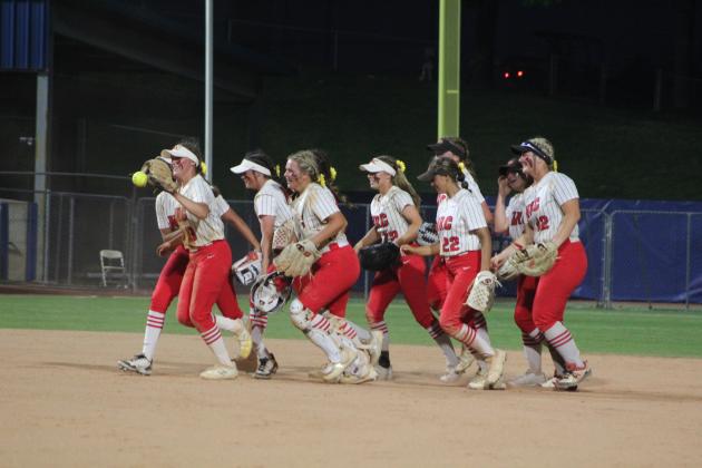 Lady Cougars Take State