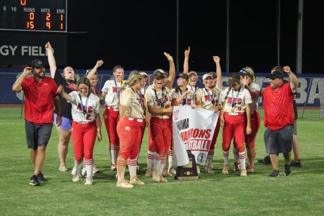 Lady Cougars Take State