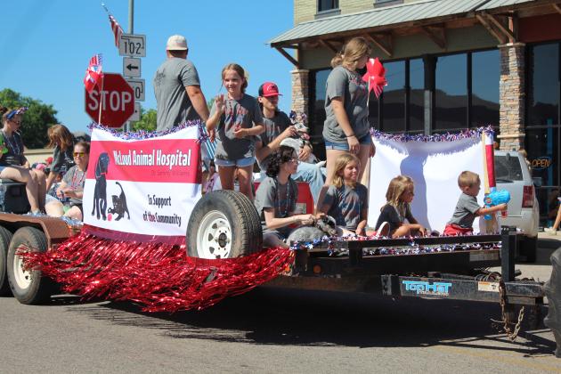 McLoud Animal Hospital float