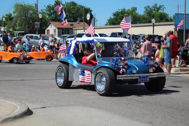 India Shriners wave.