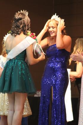 Crowning Miss Frontier Days Sadie Boatman
