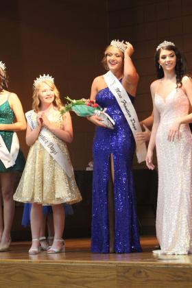 Crowning Miss Frontier Days Sadie Boatman