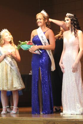Crowning Miss Frontier Days Sadie Boatman