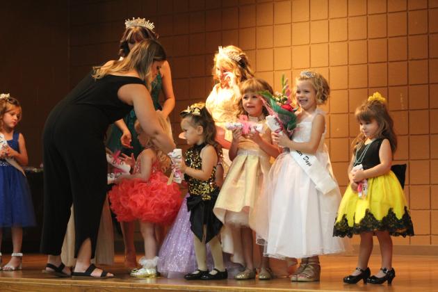 Tot Miss Frontier Days Mae McCullough
