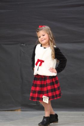 Miss &amp; Mr. Christmas Pageant
