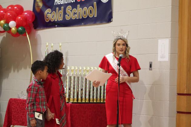 Miss &amp; Mr. Christmas Pageant