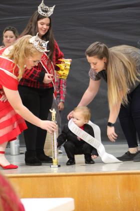 Miss &amp; Mr. Christmas Pageant