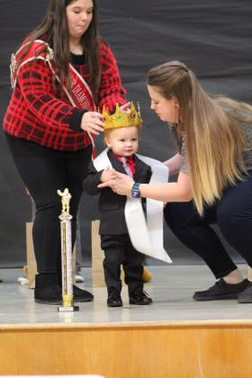 Miss &amp; Mr. Christmas Pageant