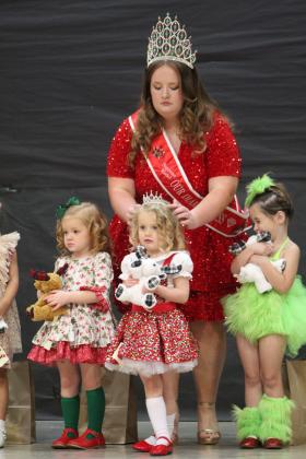 Miss &amp; Mr. Christmas Pageant