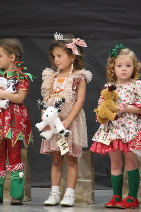 Miss &amp; Mr. Christmas Pageant