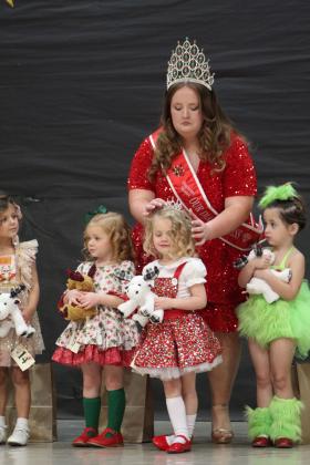 Miss &amp; Mr. Christmas Pageant