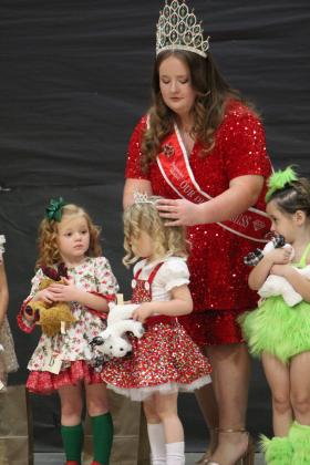 Miss &amp; Mr. Christmas Pageant