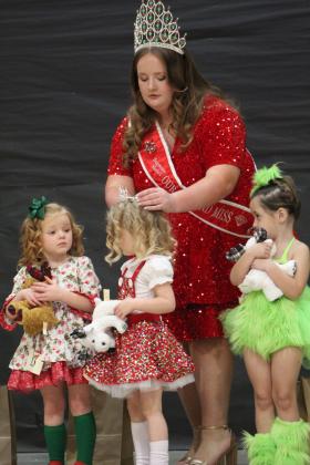 Miss &amp; Mr. Christmas Pageant
